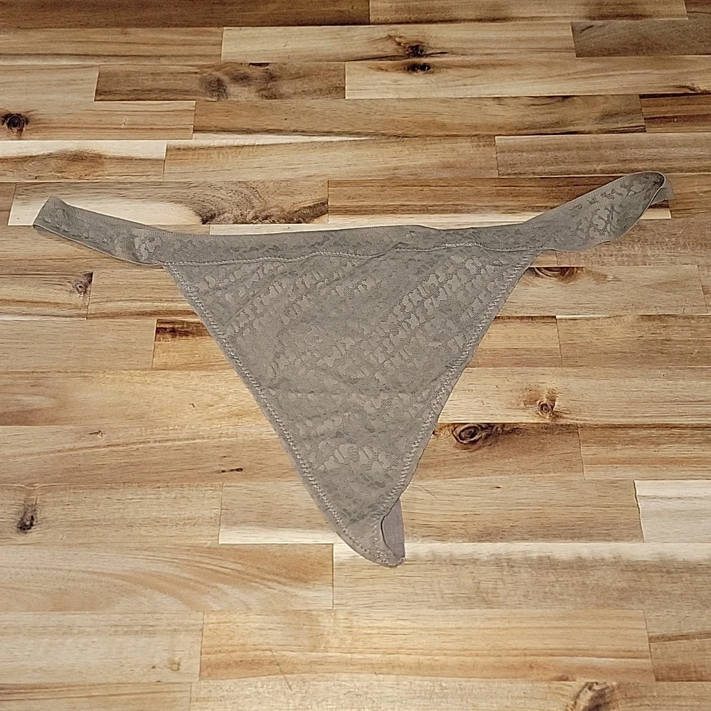 SKIMS Kim Kardashian Women's 2X Logo Thong Panties New w/ Tags!